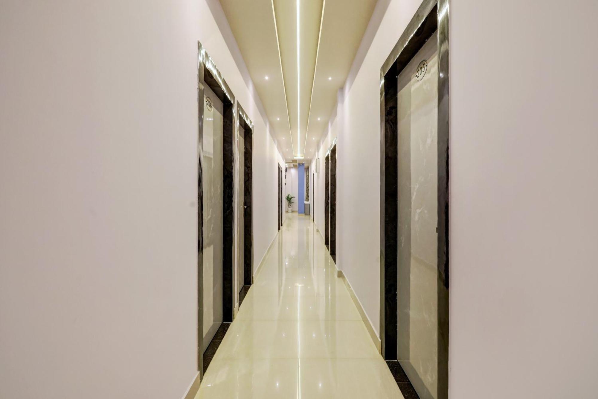 Collection O Ashirbad Lodge Γουβαχάτι Εξωτερικό φωτογραφία